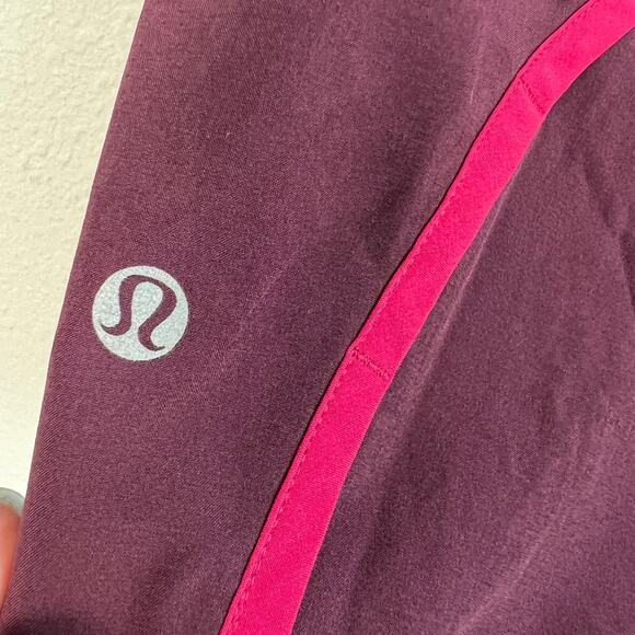 Lululemon Run Times Short *4-way Stretch Bordeaux Drama Blossom Stripe Sz 8 - Picture 6 of 9